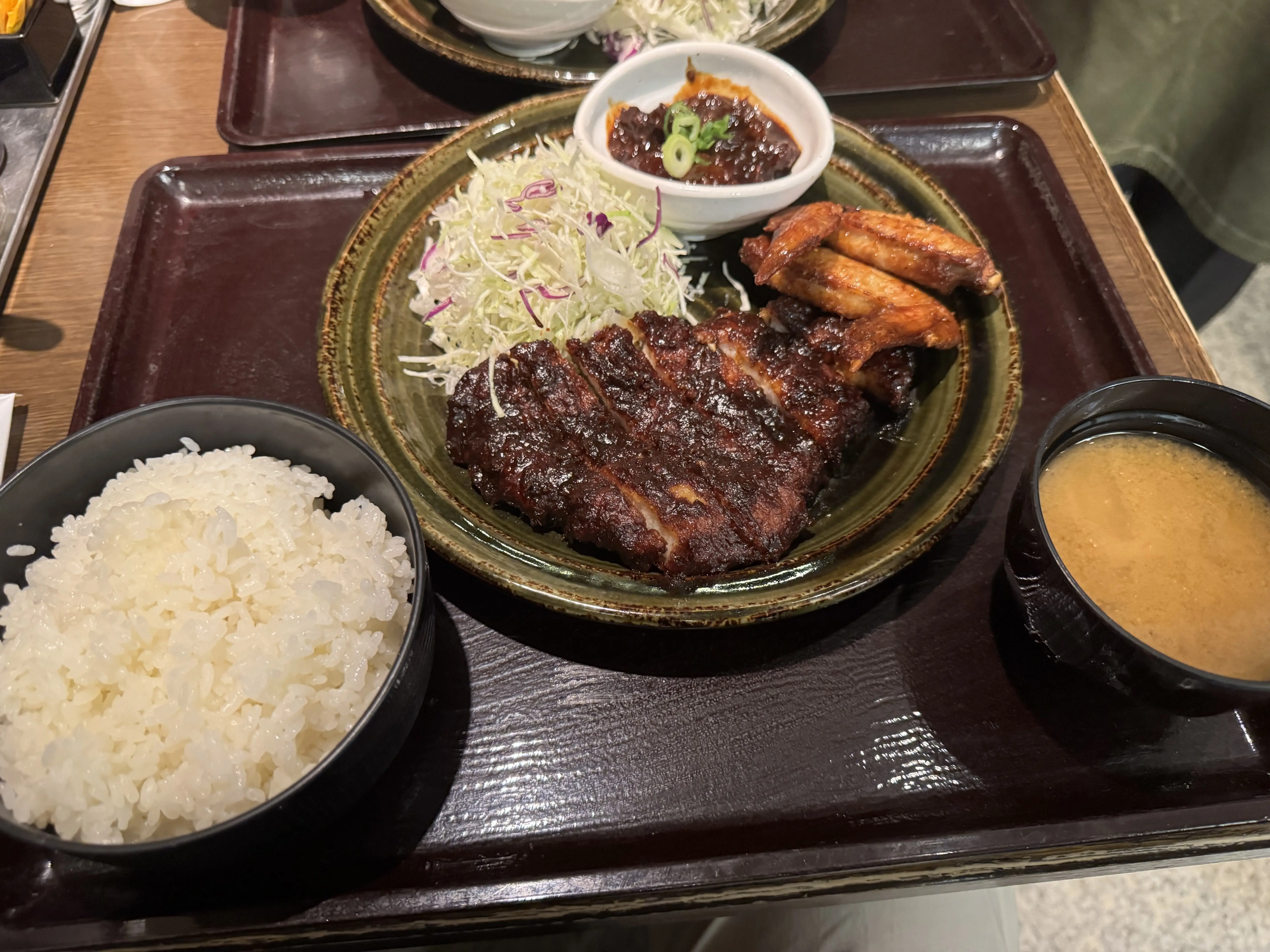 ぜいたく味噌カツ定食